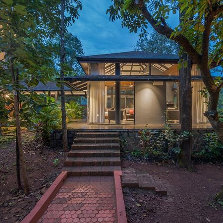 Saffronstays The Glasshouse, Panchgani - Beautiful Glass Villa For Couples מראה חיצוני תמונה