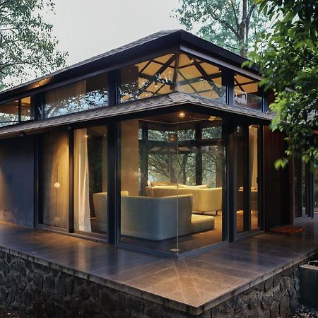Saffronstays The Glasshouse, Panchgani - Beautiful Glass Villa For Couples מראה חיצוני תמונה